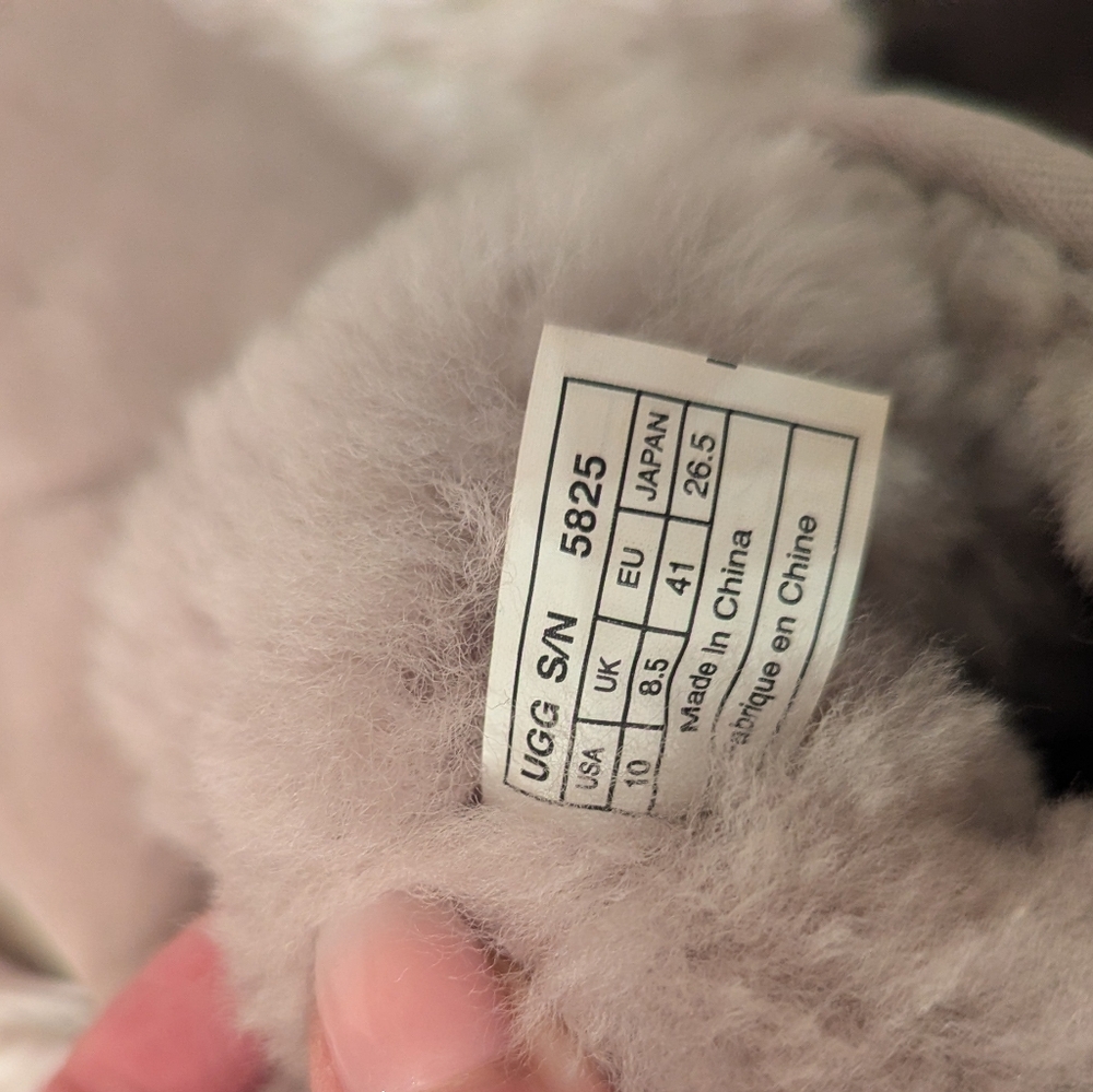 Uggs Authentic - image 5